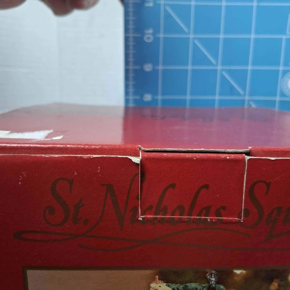 St Nicholas Square Noahs Ark Musical Holiday Fountain Joy to the World Tabletop